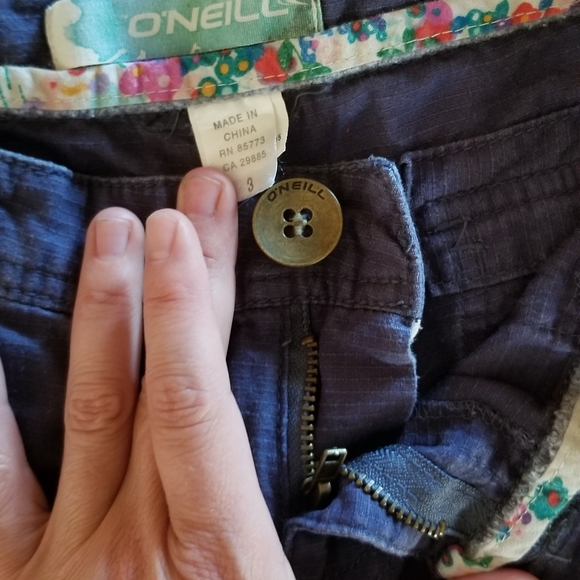 O'Neill long shorts size 3 - Picture 8 of 13